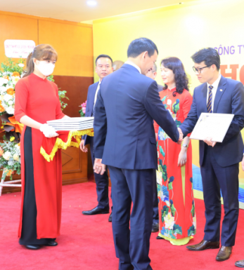 Thu nhập Cán bộ nhân viên