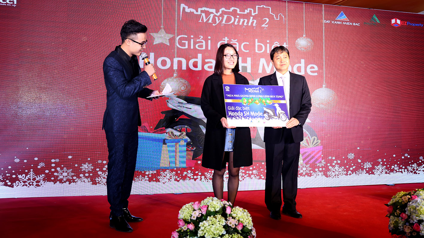 Tìm được chủ nhân may mắn trúng xe máy SH mode khi mua Mỹ đình Plaza 2