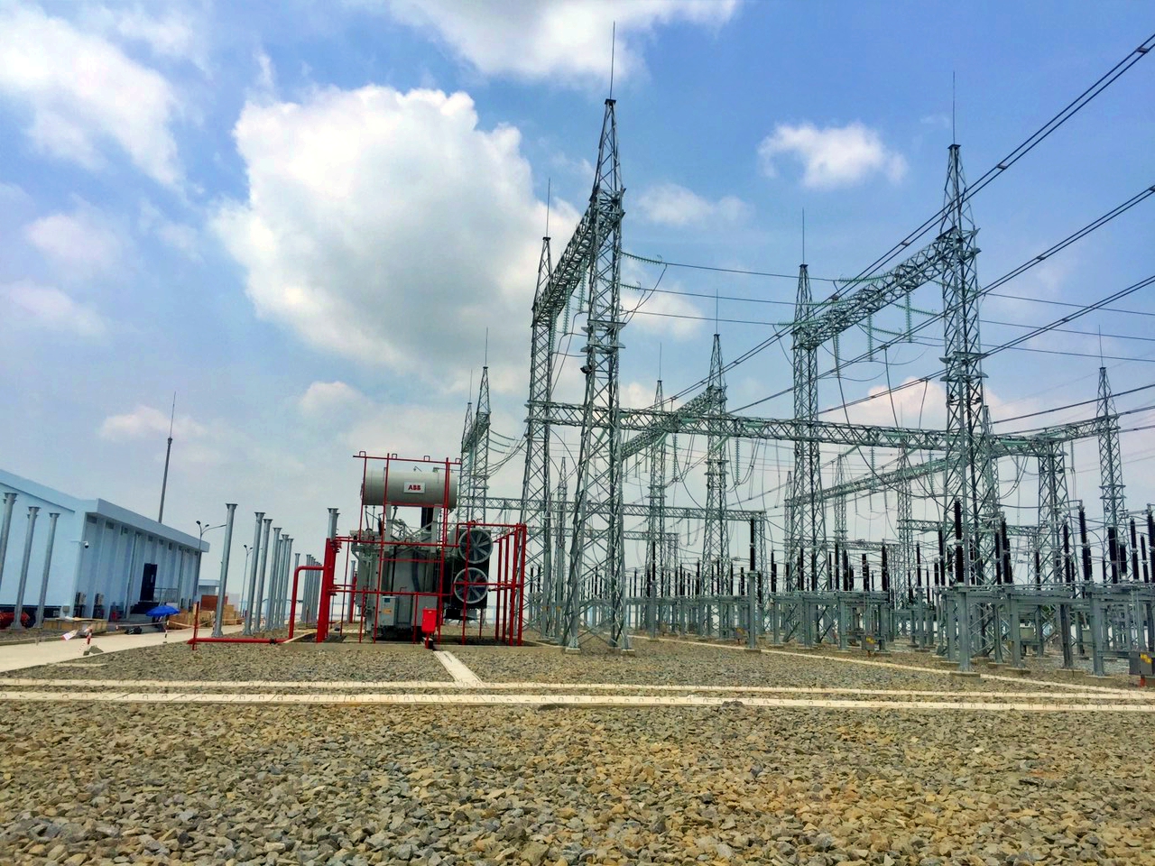 PCC1: Trạm biến áp và đường dây 220kV Dầu Tiếng đóng điện thành công góp phần bảo đảm an ninh năng lượng quốc gia