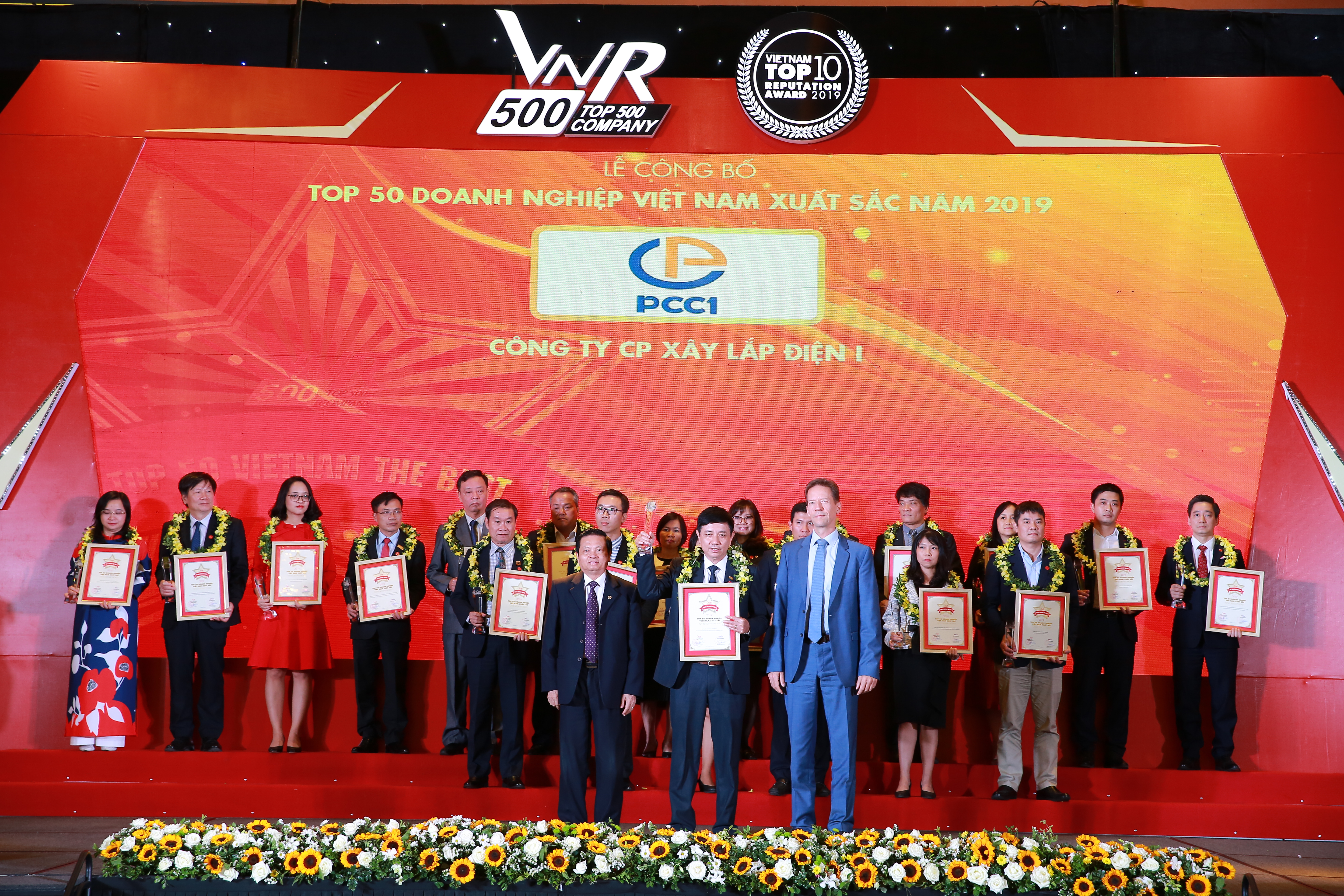 PCC1 continues to be in the top 500 largest enterprises in Vietnam and TOP 50 Vietnam the best in 2019