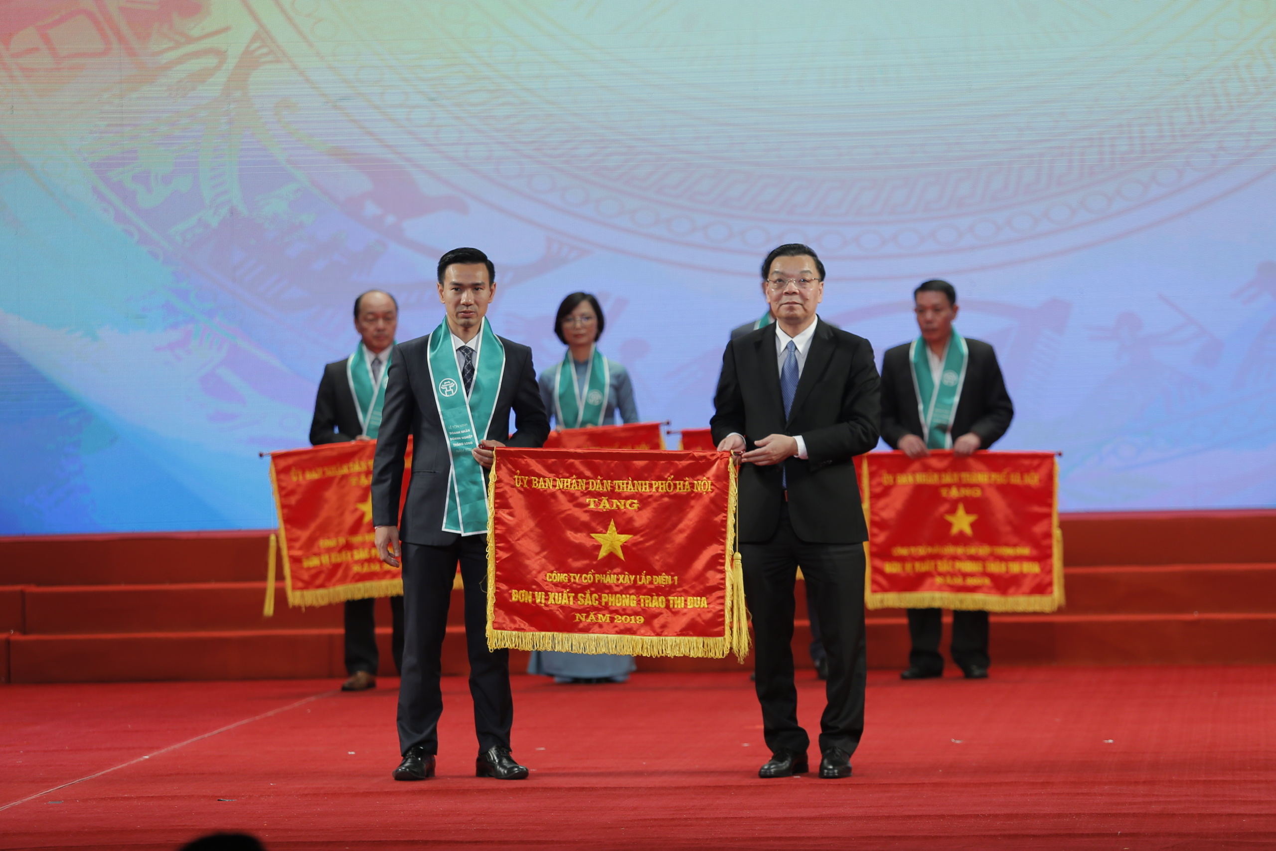 Hanoi: PCC1 attends the Honoring Ceremony of Thang Long Entrepreneurs and Enterprises 2020